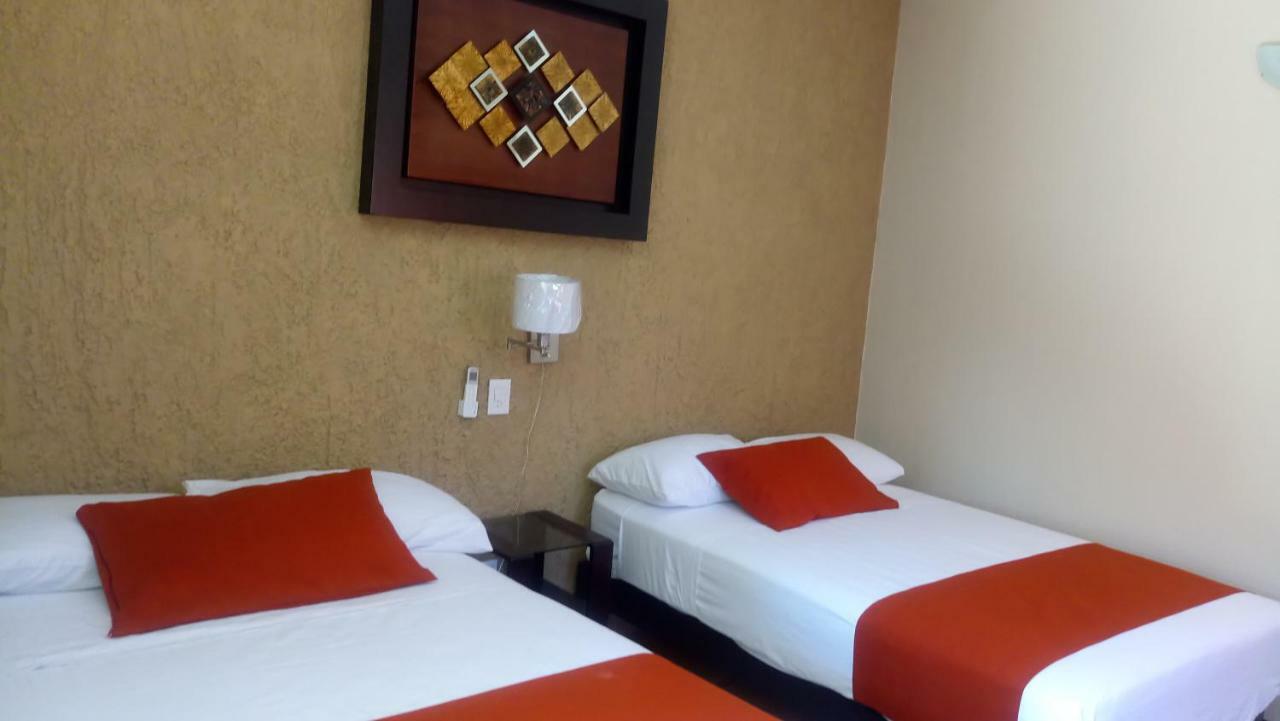 Hotel Brambila Union de Tula Esterno foto