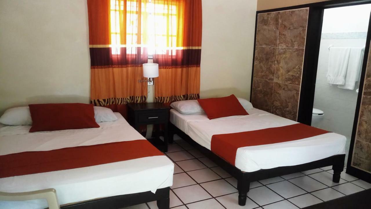Hotel Brambila Union de Tula Esterno foto